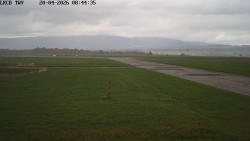 Pojezdová dráha, Runway