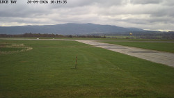 Pojezdová dráha, Runway