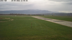 Pojezdová dráha, Runway