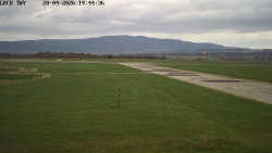 Pojezdová dráha, Runway