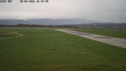 Pojezdová dráha, Runway