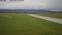 Pojezdová dráha, Runway