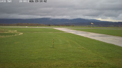 Pojezdová dráha, Runway