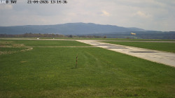 Pojezdová dráha, Runway