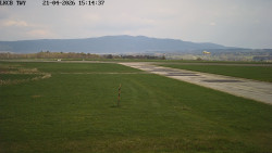 Pojezdová dráha, Runway