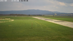 Pojezdová dráha, Runway