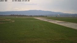 Pojezdová dráha, Runway