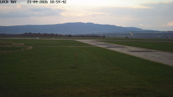 Pojezdová dráha, Runway