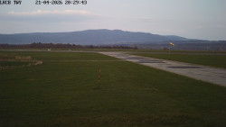 Pojezdová dráha, Runway