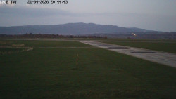 Pojezdová dráha, Runway