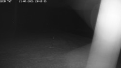 Pojezdová dráha, Runway