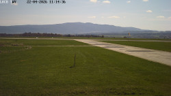 Pojezdová dráha, Runway