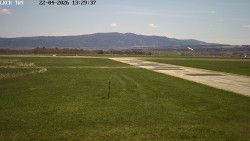 Pojezdová dráha, Runway