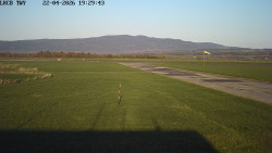 Pojezdová dráha, Runway