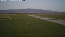 Pojezdová dráha, Runway