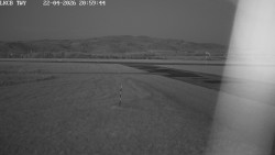 Pojezdová dráha, Runway