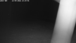 Pojezdová dráha, Runway