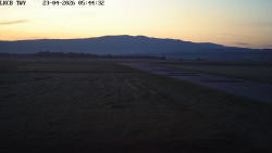 Pojezdová dráha, Runway