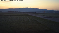 Pojezdová dráha, Runway