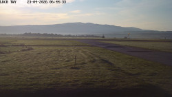 Pojezdová dráha, Runway