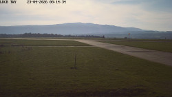 Pojezdová dráha, Runway