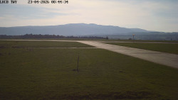 Pojezdová dráha, Runway