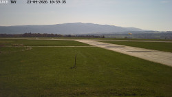 Pojezdová dráha, Runway