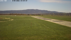 Pojezdová dráha, Runway