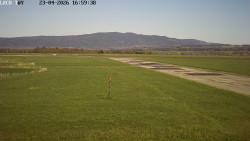 Pojezdová dráha, Runway