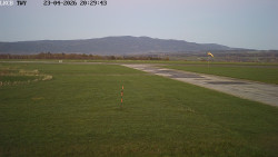 Pojezdová dráha, Runway