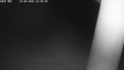 Pojezdová dráha, Runway