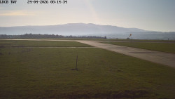 Pojezdová dráha, Runway