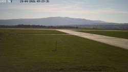 Pojezdová dráha, Runway