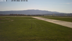 Pojezdová dráha, Runway