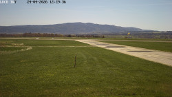 Pojezdová dráha, Runway