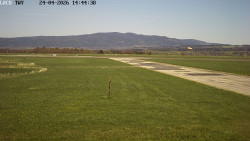 Pojezdová dráha, Runway