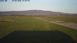 Pojezdová dráha, Runway