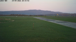 Pojezdová dráha, Runway