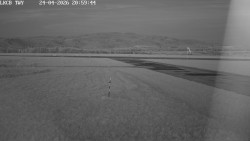 Pojezdová dráha, Runway