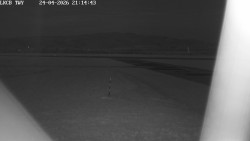 Pojezdová dráha, Runway