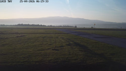 Pojezdová dráha, Runway