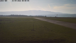 Pojezdová dráha, Runway