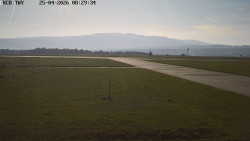 Pojezdová dráha, Runway