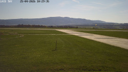 Pojezdová dráha, Runway