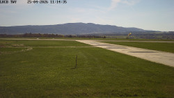 Pojezdová dráha, Runway