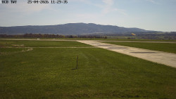 Pojezdová dráha, Runway