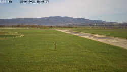 Pojezdová dráha, Runway