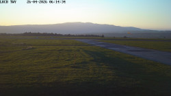 Pojezdová dráha, Runway