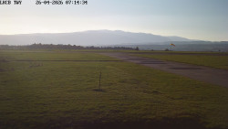 Pojezdová dráha, Runway