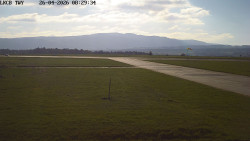 Pojezdová dráha, Runway